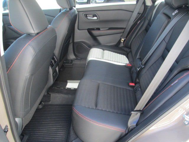 Used 2025 Nissan Rogue SV w/ Rock Creek Premium Package AWD/4WD image 11