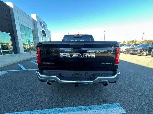 Used 2025 RAM 1500 Big Horn AWD/4WD image 2