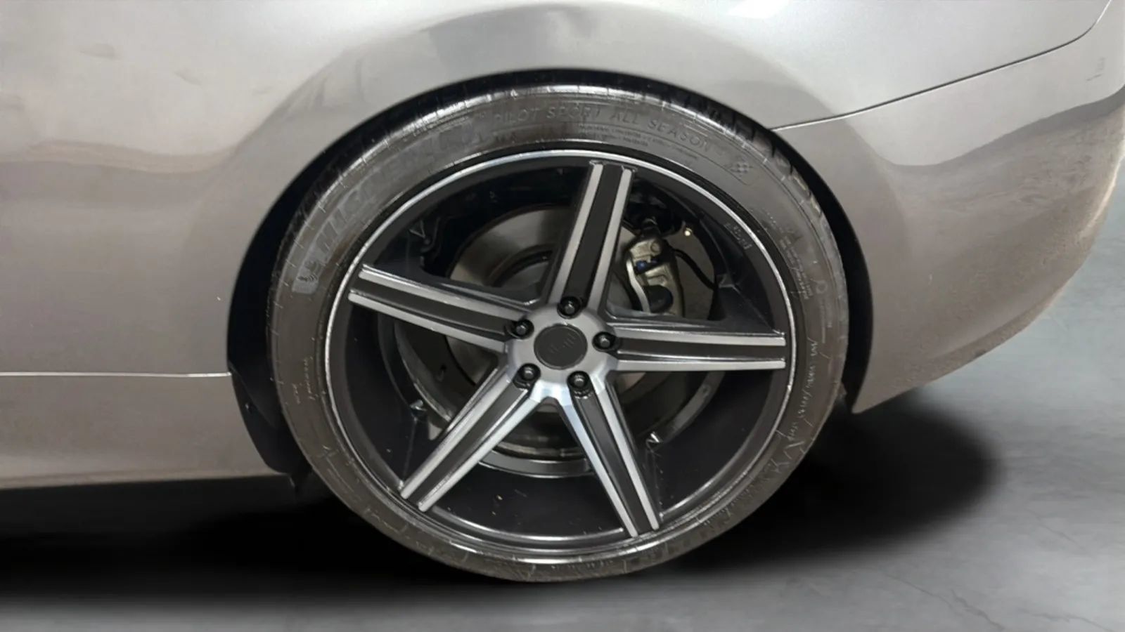 Used 2013 Hyundai Genesis 2.0T RWD image 25