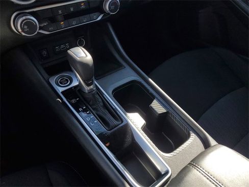 Used 2025 Nissan Sentra SV image 22