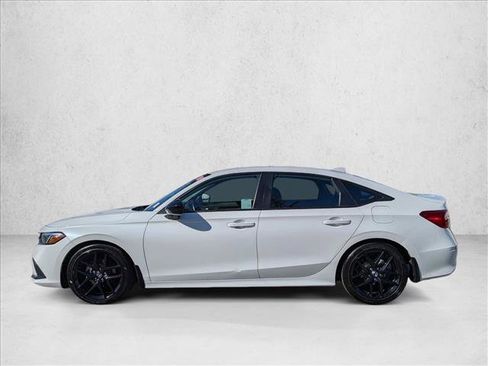 Used 2024 Honda Civic Sport image 9