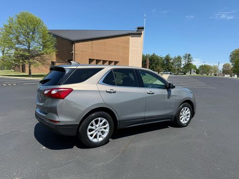 Used 2019 Chevrolet Equinox LT image 3