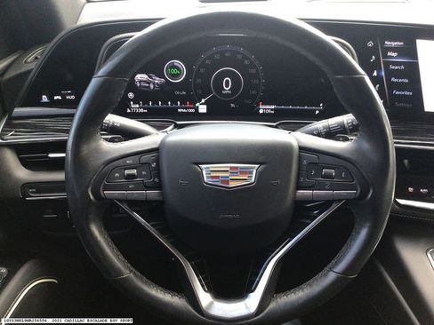 Used 2021 Cadillac Escalade ESV Sport image 8