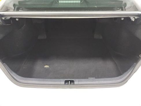 Used 2022 Toyota Camry LE image 32