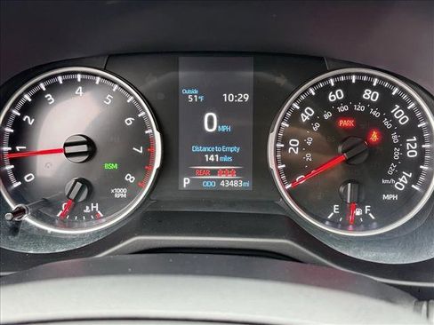 Used 2022 Toyota RAV4 XLE image 11