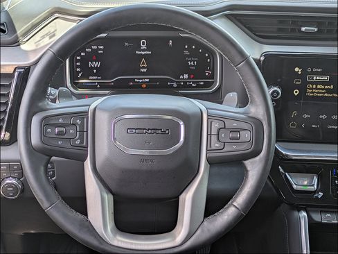 Used 2024 GMC Sierra 1500 Denali w/ Denali Reserve Package AWD/4WD image 22