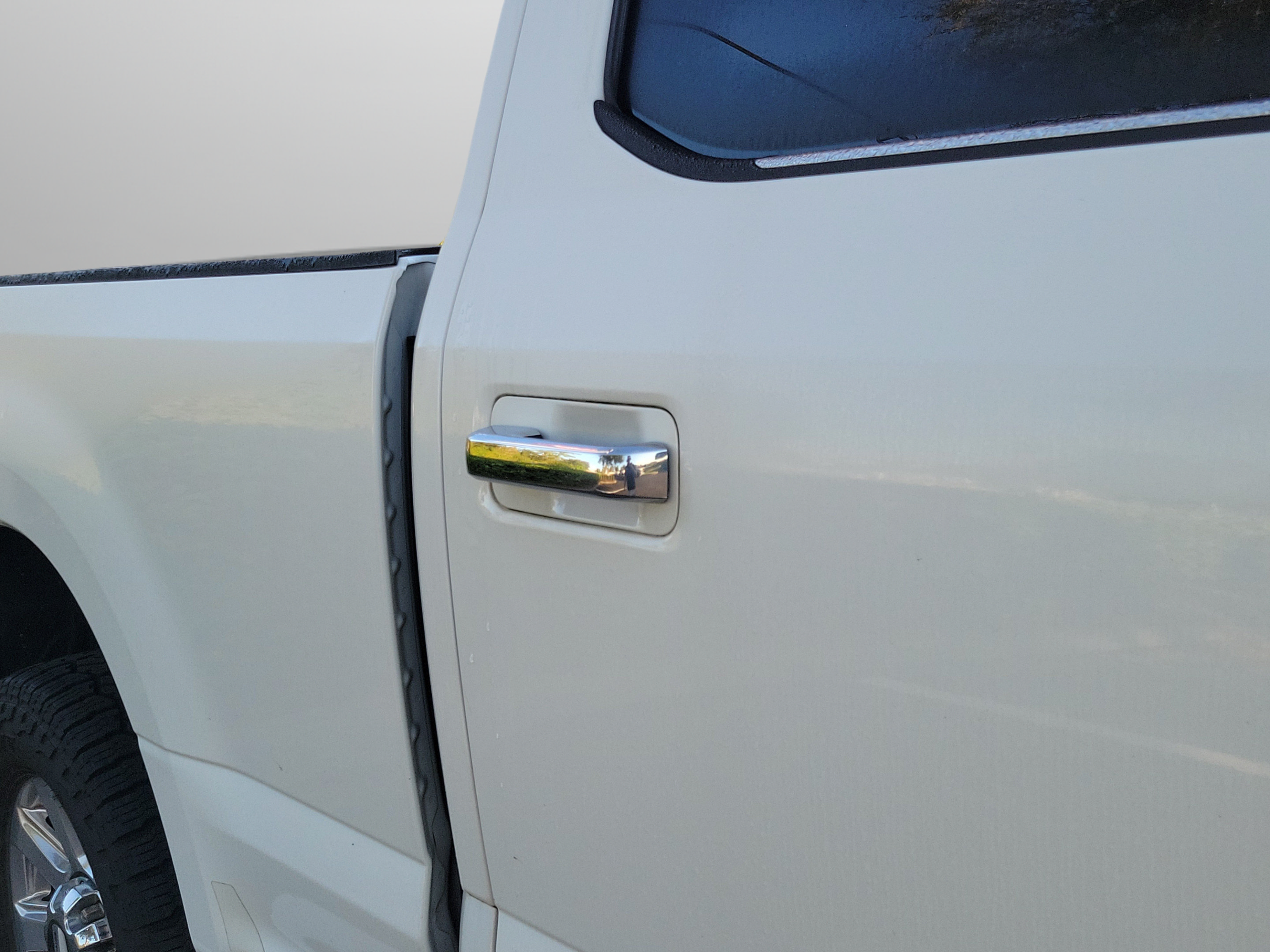 Used 2021 Ford F250 Platinum w/ FX4 Off-Road Package AWD/4WD image 20