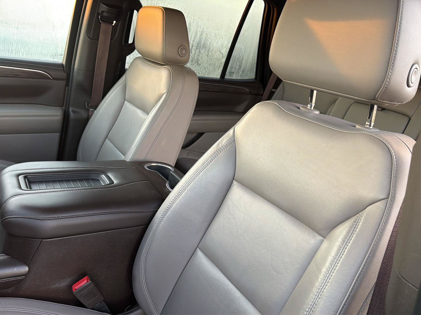 Used 2021 Chevrolet Tahoe Z71 w/ Z71 Off-Road Package AWD/4WD image 31