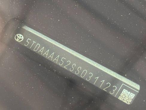 Used 2025 Toyota Grand Highlander FWD image 30