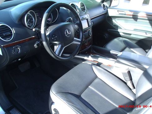 Used 2010 Mercedes-Benz GL 450 4MATIC image 9