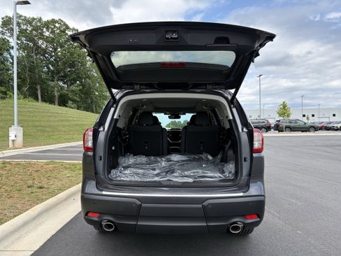 New 2026 Subaru Ascent Limited AWD/4WD image 11