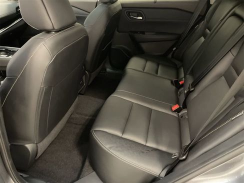 Used 2023 Nissan Rogue SL w/ SL Premium Package image 22