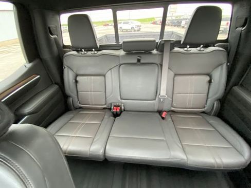 Used 2024 Chevrolet Silverado 1500 High Country AWD/4WD image 13