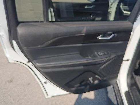 Used 2023 Jeep Grand Cherokee L Laredo AWD/4WD image 34