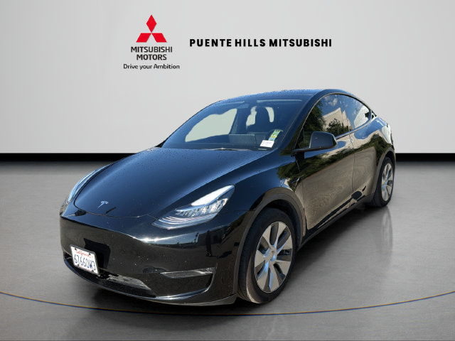 Used 2023 Tesla Model Y Long Range AWD/4WD image 1