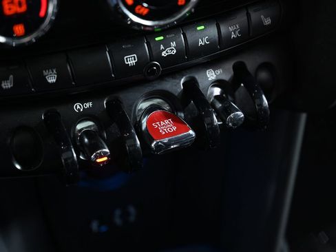 Used 2015 MINI Cooper 2-Door Hardtop FWD image 16