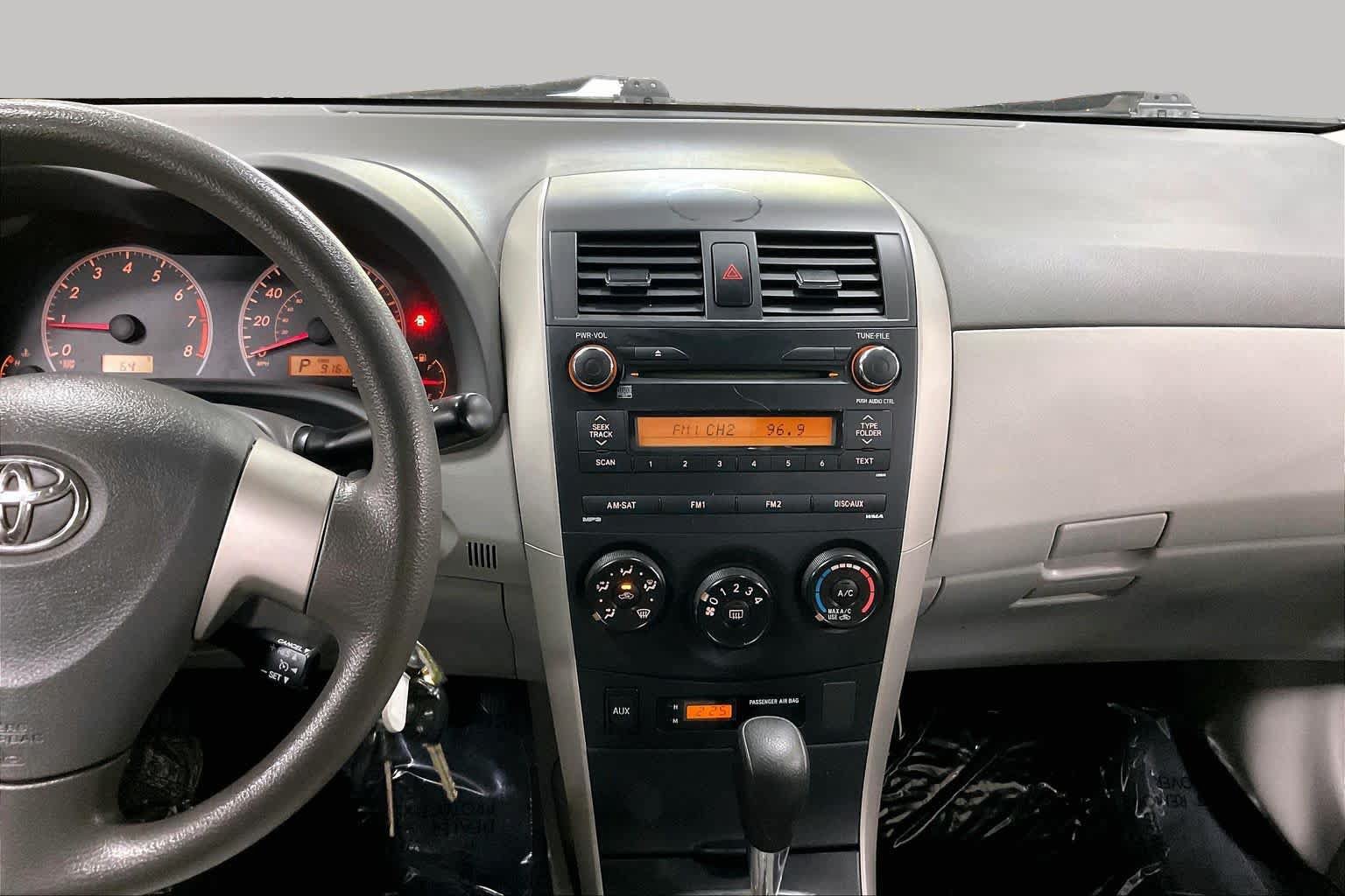 Used 2010 Toyota Corolla LE FWD image 6