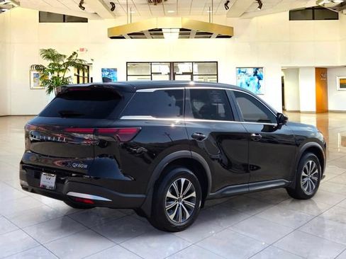 Certified 2026 INFINITI QX60 Pure w/ Cargo Package AWD/4WD image 5