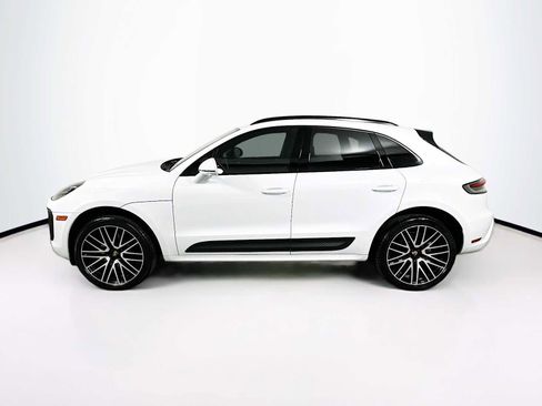 Certified 2026 Porsche Macan AWD/4WD image 2