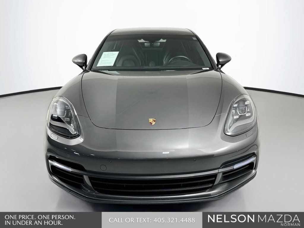Used 2018 Porsche Panamera RWD image 2