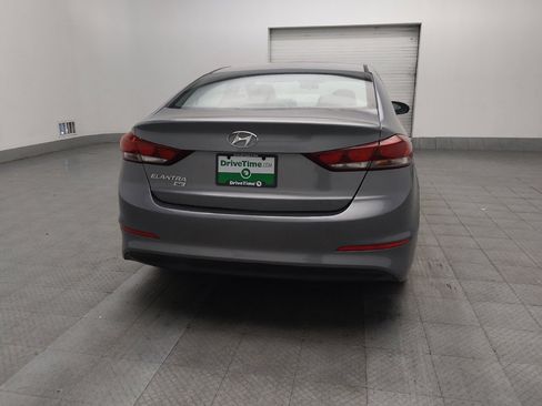 Used 2018 Hyundai Elantra SE FWD image 7