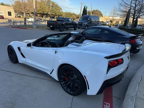 Used 2017 Chevrolet Corvette Grand Sport image 2