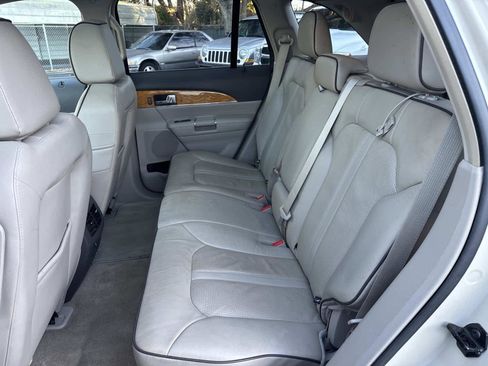 Used 2015 Lincoln MKX FWD w/ Equipment Group 102A image 14