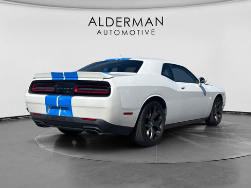 Used 2015 Dodge Challenger R/T Plus RWD image 5