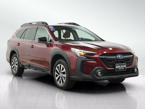 Used 2024 Subaru Outback Premium AWD/4WD image 7