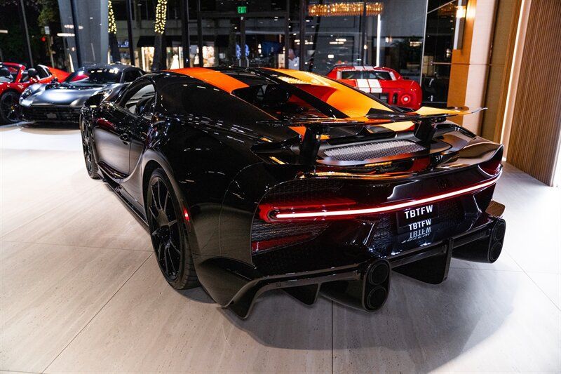 Used 2022 Bugatti Chiron Super Sport AWD/4WD image 48