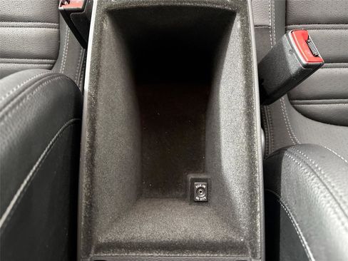 Used 2013 Volkswagen CC Sport image 30