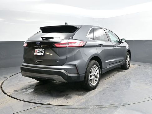 Used 2023 Ford Edge SEL image 8
