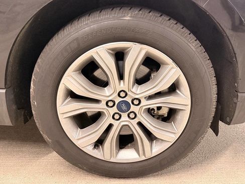 Used 2019 Ford Edge Titanium w/ Equipment Group 301A image 44
