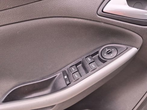 Used 2013 Ford Focus SE FWD image 33