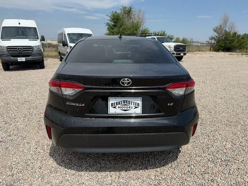 Used 2024 Toyota Corolla LE FWD image 9