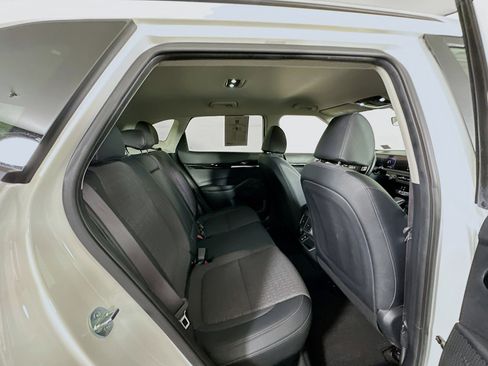 Used 2025 Kia Seltos S image 29