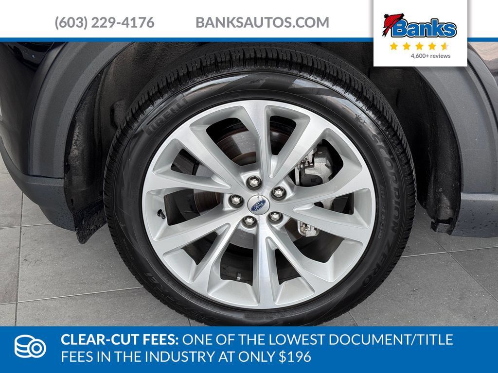 Used 2024 Ford Explorer Platinum w/ Technology Package AWD/4WD image 4