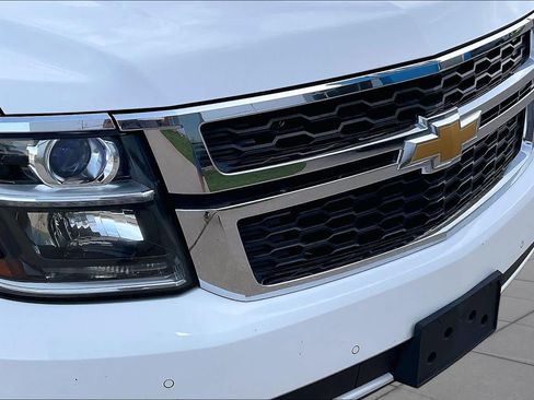 Used 2016 Chevrolet Suburban LT AWD/4WD image 29