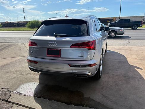 Used 2022 Audi Q5 2.0T Premium Plus w/ Premium Plus Package AWD/4WD image 18