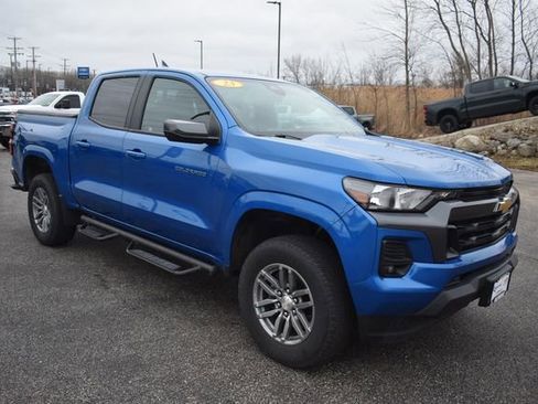 Used 2023 Chevrolet Colorado LT w/ LT Convenience Package II image 10
