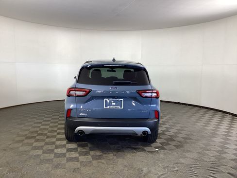 Used 2023 Ford Escape Active w/ Tech Pack #1 AWD/4WD image 3