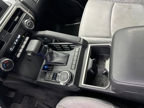 Used 2024 Toyota Tacoma SR5 AWD/4WD image 29