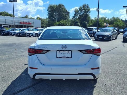 New 2025 Nissan Sentra S image 7