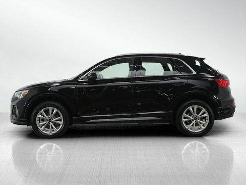 Used 2025 Audi Q3 2.0T Premium image 2