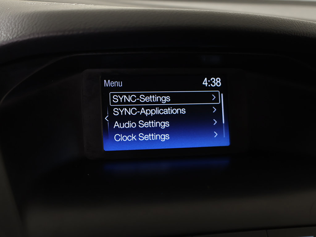 Used 2018 Ford Focus SE w/ Cold Weather Package FWD image 39
