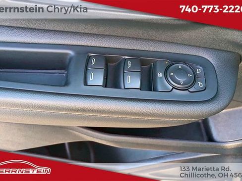 Used 2020 GMC Terrain SLE w/ Driver Convenience Package AWD/4WD image 15
