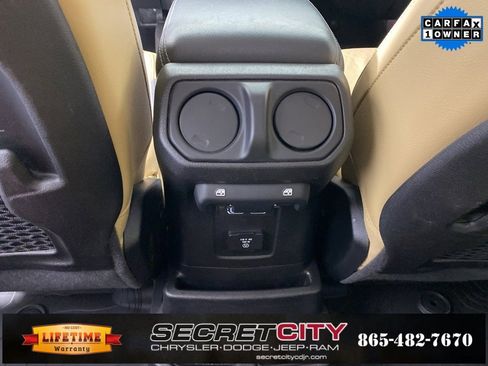 Used 2018 Jeep Wrangler Unlimited Rubicon image 28