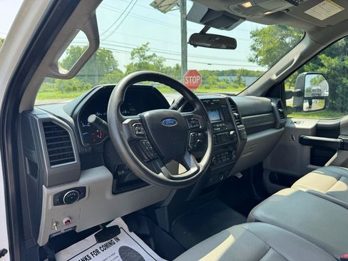 Used 2021 Ford F350 XL w/ Power Equipment Group AWD/4WD image 14