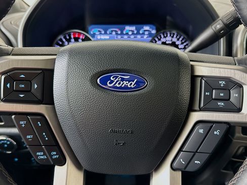 Used 2022 Ford F350 Platinum image 9