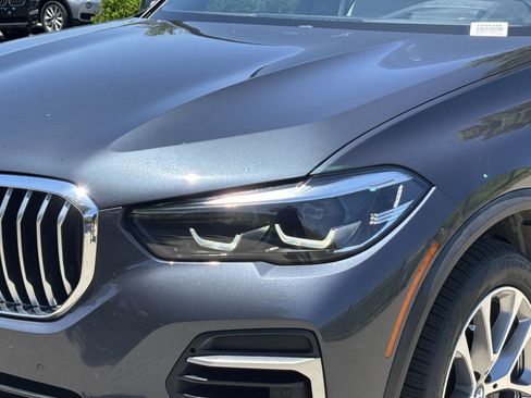 Used 2022 BMW X5 sDrive40i w/ Premium Package RWD image 6